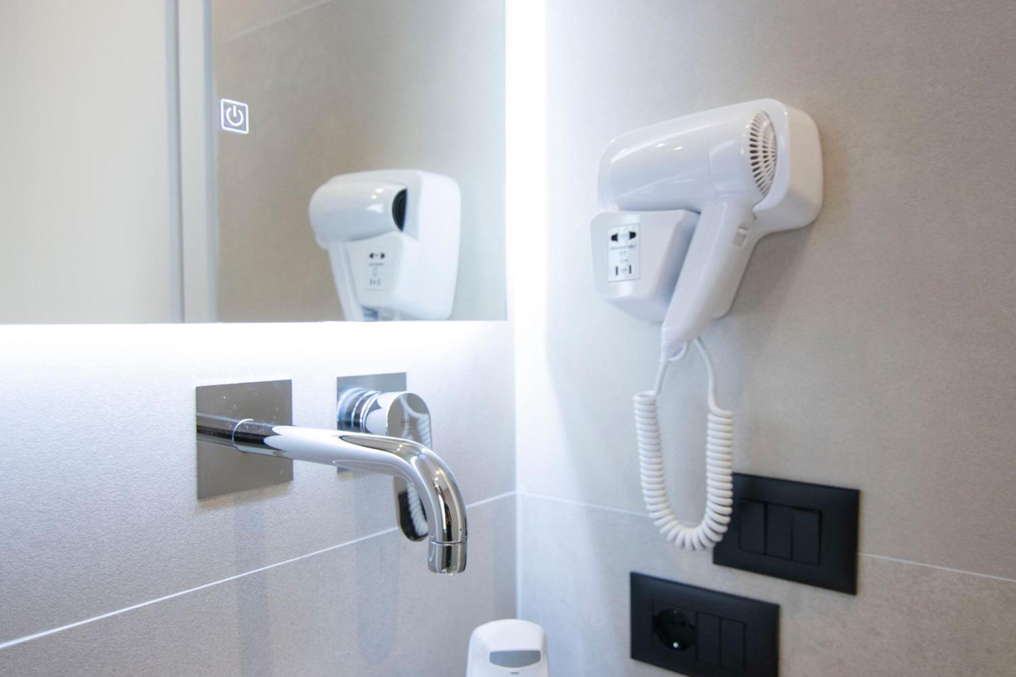 Mina Luxury Rooms Tirana Exterior photo