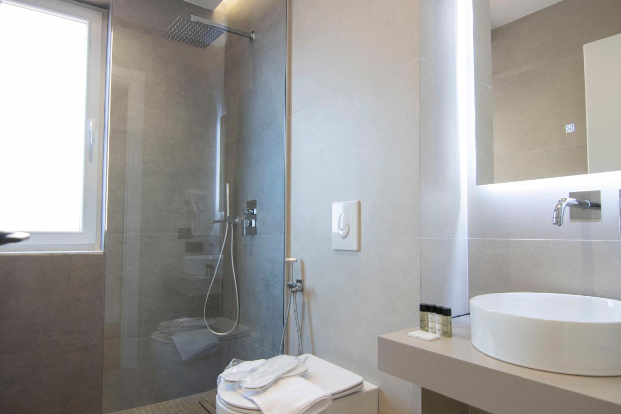 Mina Luxury Rooms Tirana Exterior photo