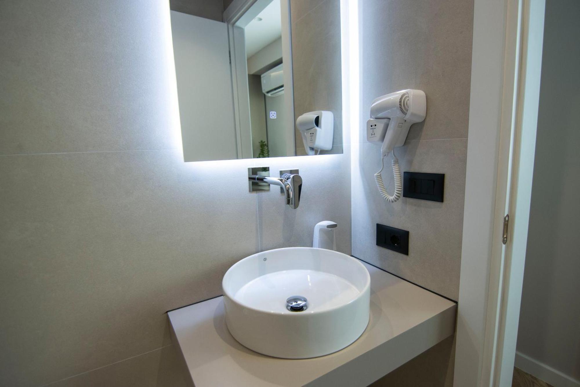 Mina Luxury Rooms Tirana Exterior photo