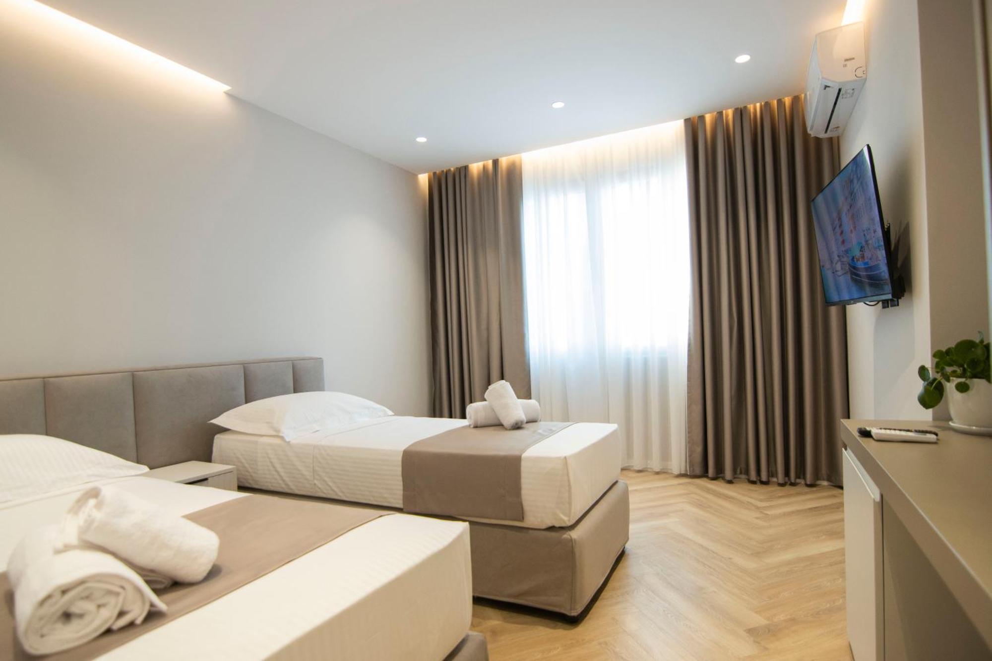 Mina Luxury Rooms Tirana Exterior photo
